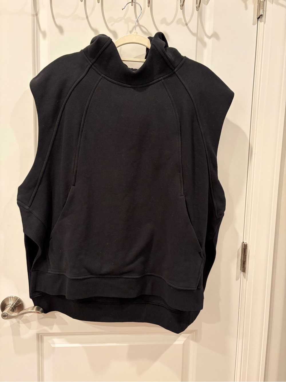 Lululemon Scuba Sleeveless Hoodie - Picture 2 of 3